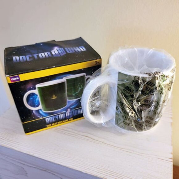 Dr Who Heat Sensitive Coffee Mug Color Changing Dalek Skeleton Doctor BBC NIP - Picture 2 of 12